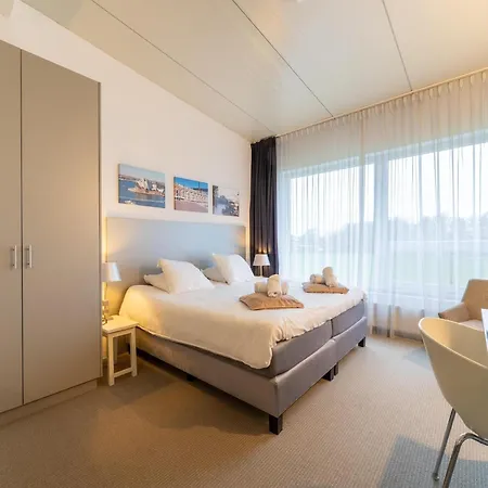 Hébergement de vacances Near Airport And Paleis 't Loo *