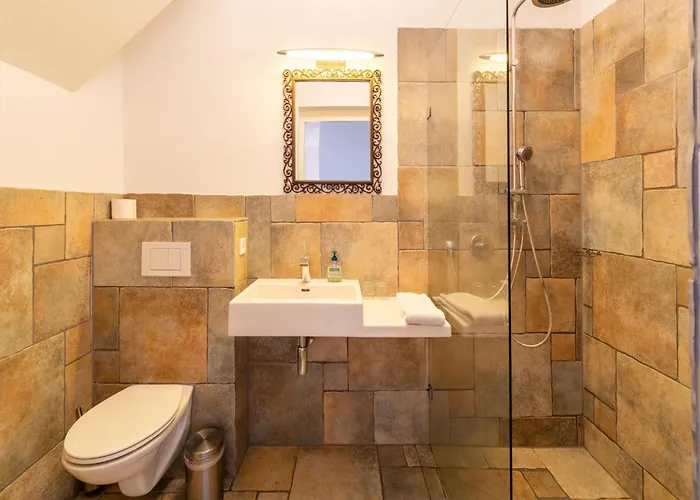 Ferienhaus Near Airport And Paleis 't Loo *