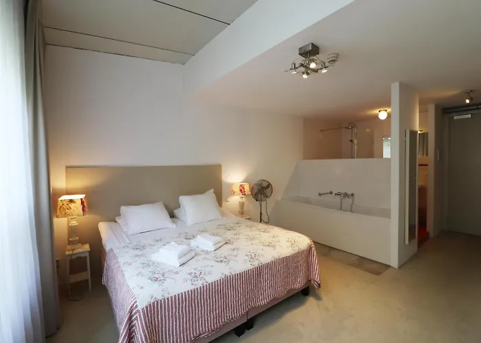 Ferienhaus Near Airport And Paleis 't Loo Teuge