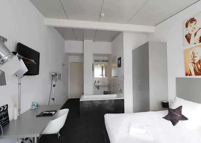 Ferienhaus Near Airport And Paleis 't Loo Teuge